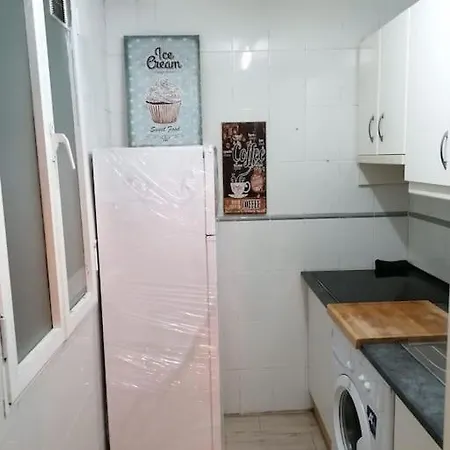 Sebastian Elcano, Apartamento Para 2 Con Terraza, Metro Embajadores Madrid Buitenkant foto