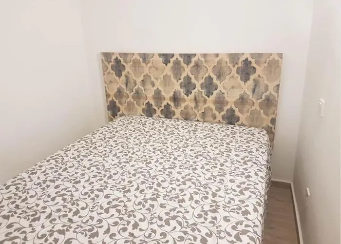 Sebastian Elcano, Apartamento Para 2 Con Terraza, Metro Embajadores